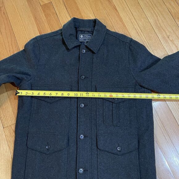 J. Crew Men’s Wool Blend Coat Size M Mackinaw Cruiser Style Dark Gray Excellent - Picture 5 of 13